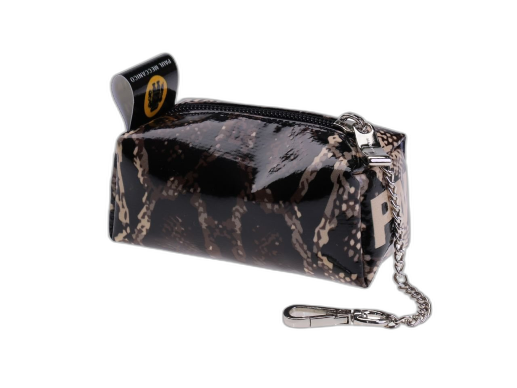 ...PORTACHIAVI A FORMA DI ASTUCCIO CON FANTASIA ANIMALIER.